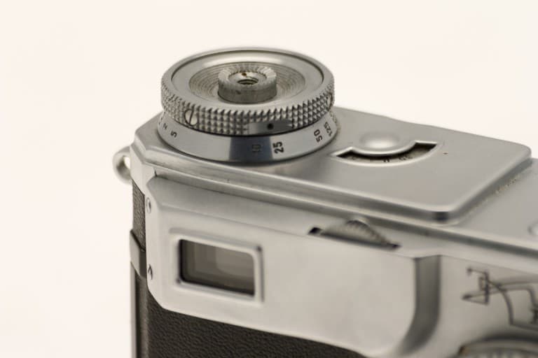 Kiev 4A (Киев) – Soviet 35mm Rangefinder Film Camera Detail