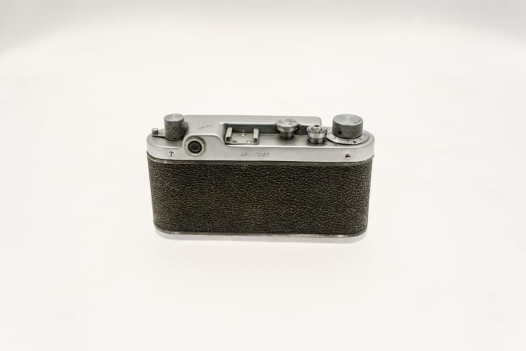 FED 2 (ФЭД) Soviet 35mm Rangefinder Film Camera Back View