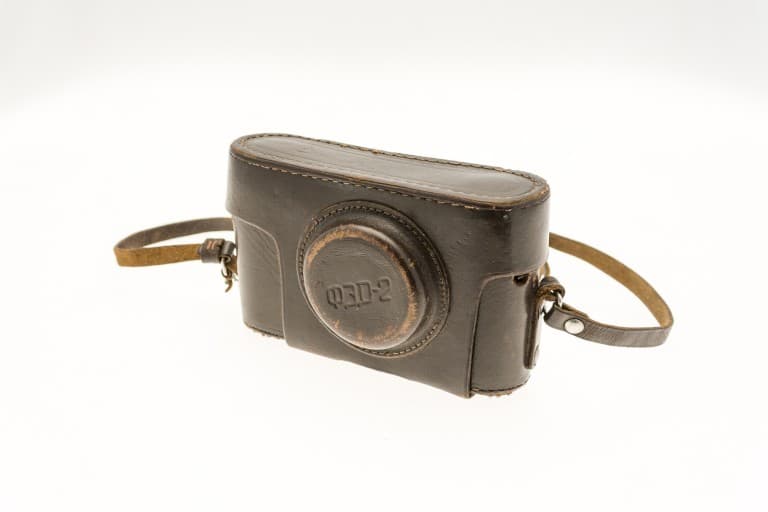 FED 2 (ФЭД) Soviet 35mm Rangefinder Film Camera Leather Cover