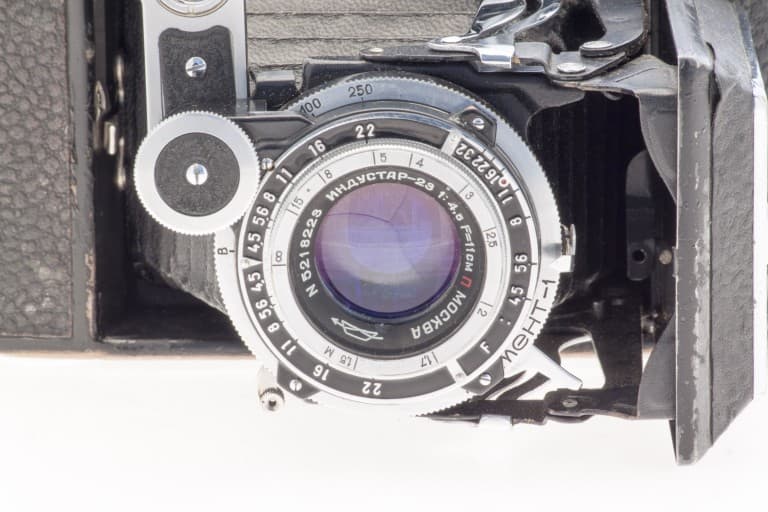 Moskva 2 (Москва) – Soviet 6x9cm Folding Film Camera Industar 23 Lens
